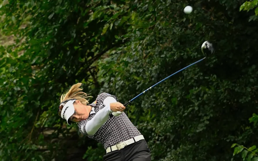 Brooke Henderson launches a drive en route to a 6-under 65 at the CPKC Women's Open.