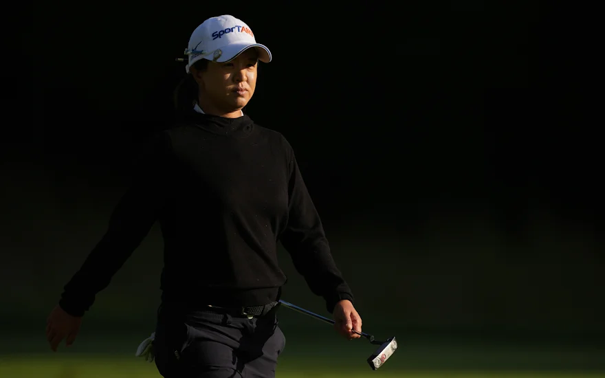 Sei Young Kim approaches the 16th green at the FM Championship